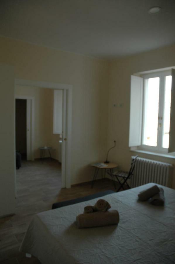 Hotel Via Barocci 34 à Urbino Extérieur photo